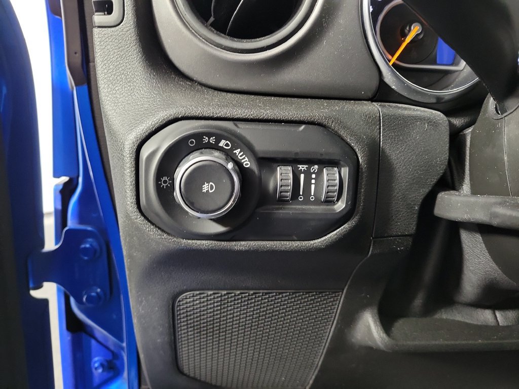 Used 2021 Jeep Wrangler Unlimited Sport AWD/4WD image 12