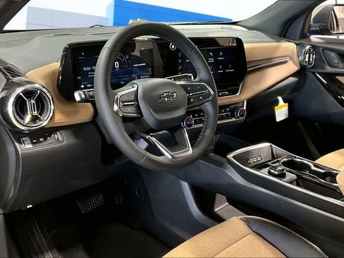 New 2026 Chevrolet Equinox ACTIV w/ Convenience Package III AWD/4WD image 6