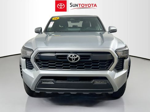 Used 2024 Toyota Tacoma TRD Off-Road AWD/4WD image 10