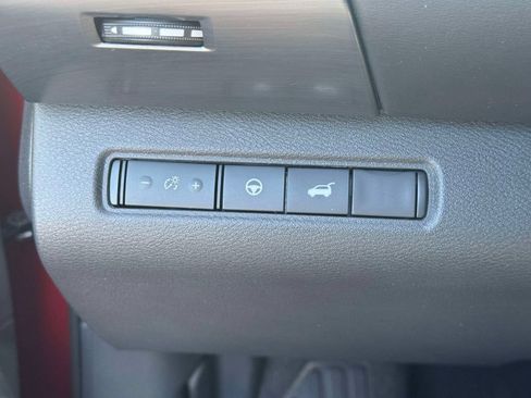 Used 2022 Nissan Pathfinder SL AWD/4WD image 20