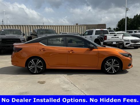 Used 2022 Nissan Sentra SR w/ Electronics Package FWD image 3