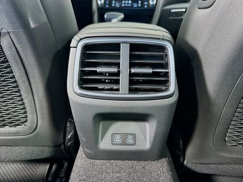 New 2026 Genesis G70 2.5T Prestige image 18