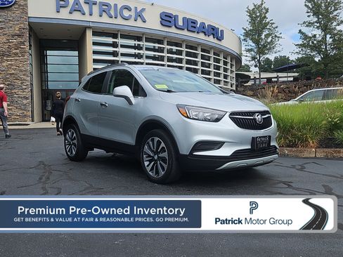 Used 2022 Buick Encore Preferred w/ Safety Package AWD/4WD image 1