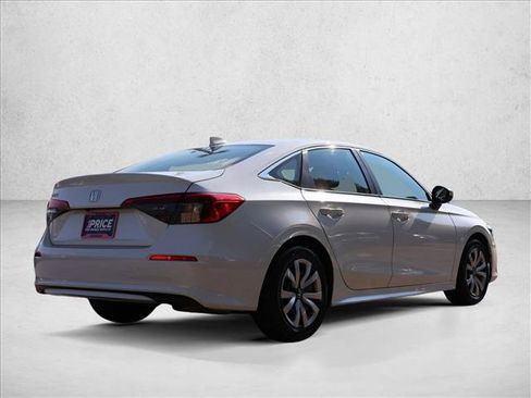 Used 2023 Honda Civic LX image 5