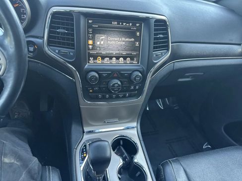 Used 2017 Jeep Grand Cherokee Limited w/ Luxury Group II AWD/4WD image 26