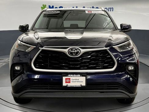 Used 2022 Toyota Highlander XLE image 4