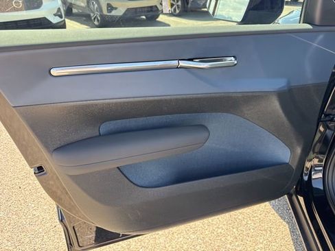 New 2025 Volvo EX30 Plus w/ Protection Package Premier image 11