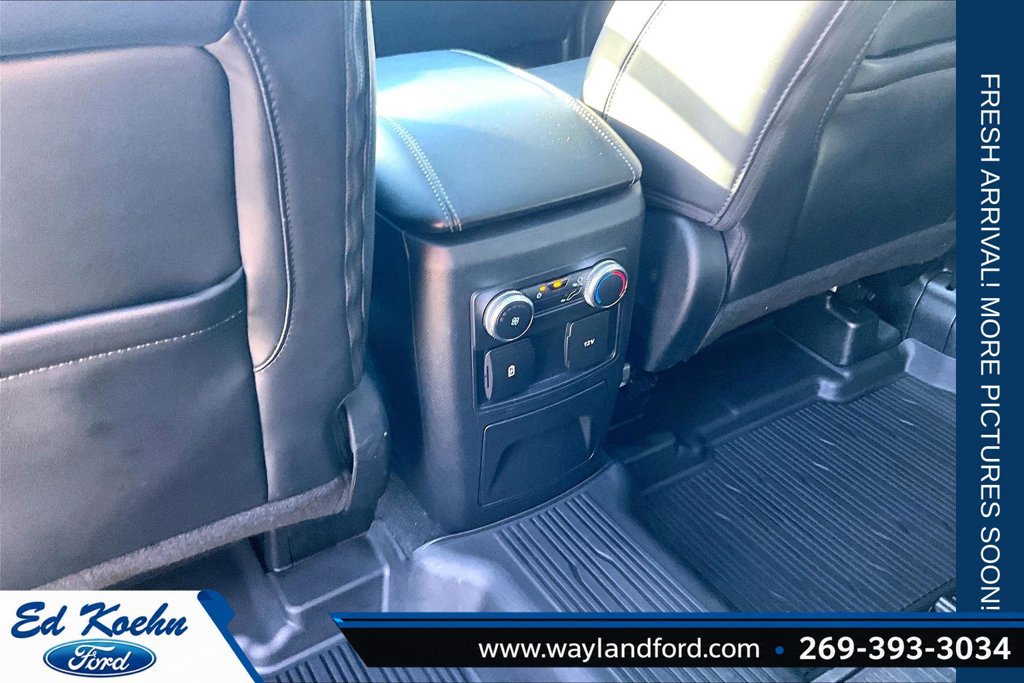 Certified 2022 Ford Explorer XLT w/ Equipment Group 202A AWD/4WD image 33