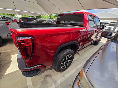 Used 2025 GMC Sierra 1500 AT4 w/ AT4 Premium Package AWD/4WD image 9