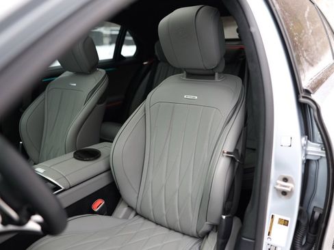 Used 2025 Mercedes-Benz S 63 AMG S image 31