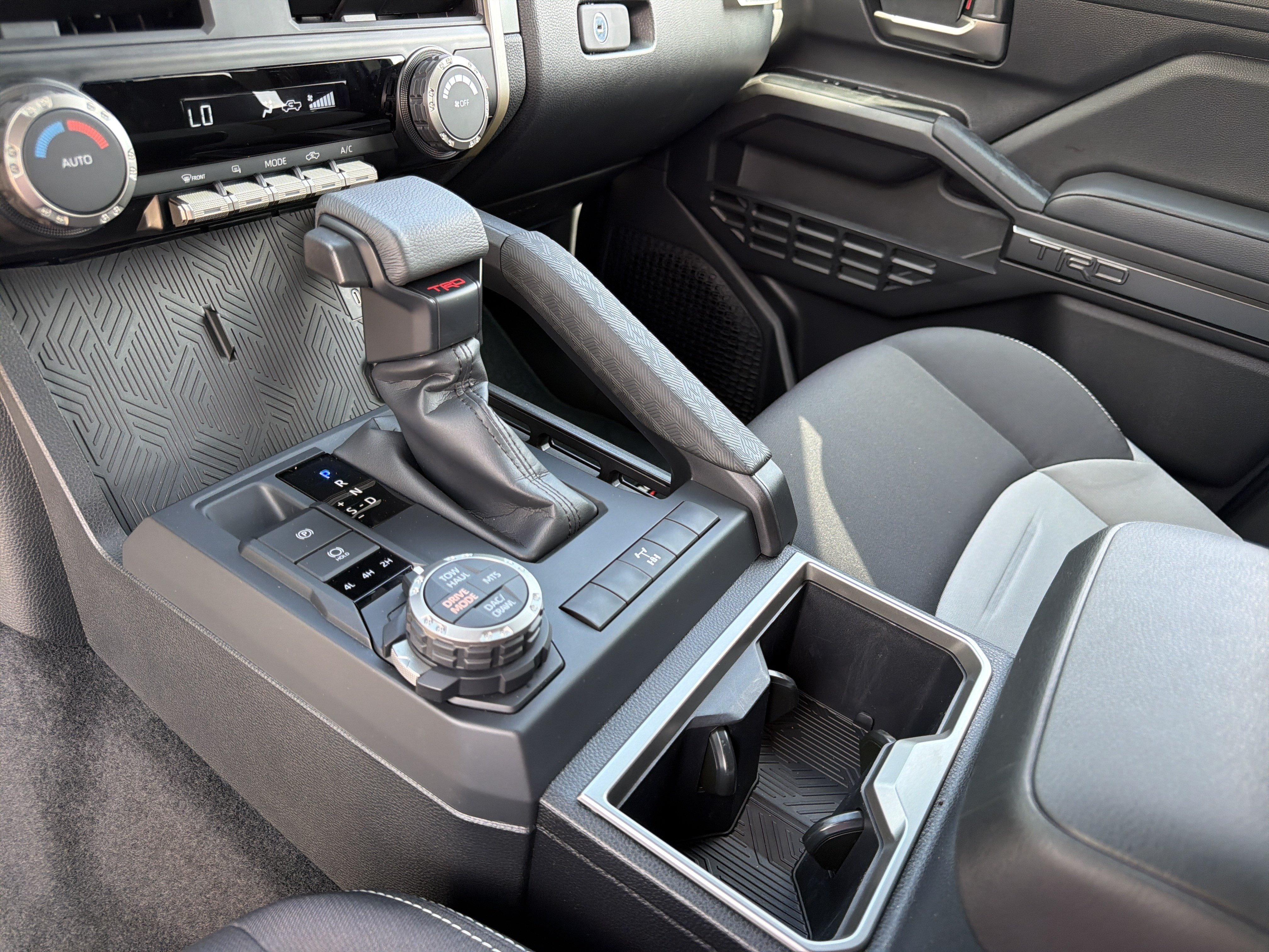 Used 2025 Toyota Tacoma TRD Off-Road AWD/4WD image 29