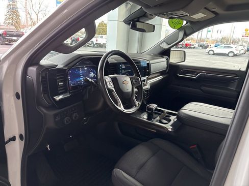 Used 2023 Chevrolet Silverado 1500 LT image 9