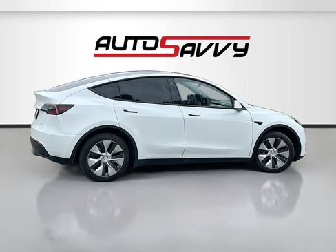 Used 2023 Tesla Model Y Long Range AWD/4WD image 8