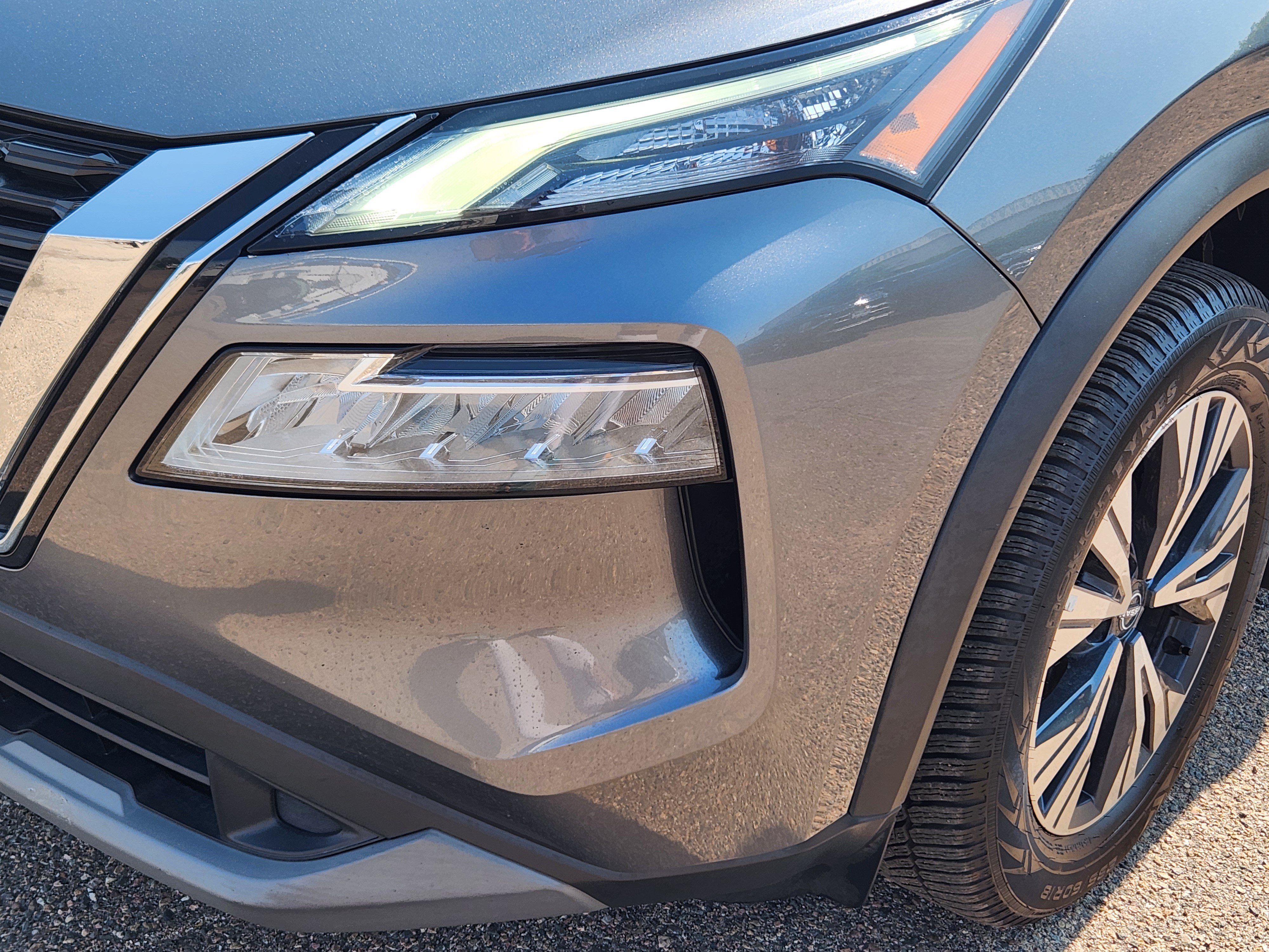Used 2022 Nissan Rogue SV AWD/4WD image 5
