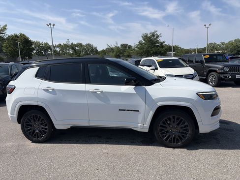 Used 2023 Jeep Compass High Altitude AWD/4WD image 4