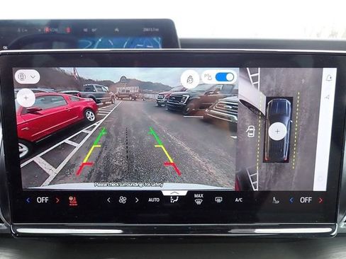 Certified 2025 Ford Expedition Max Platinum image 27