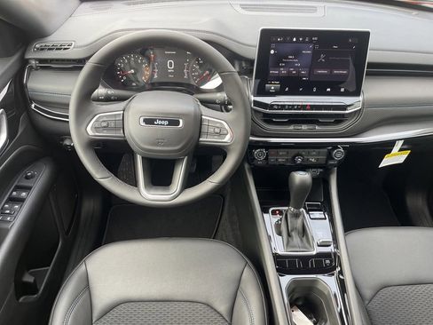 New 2026 Jeep Compass Latitude AWD/4WD image 11