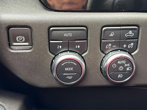 Used 2022 GMC Sierra 1500 Elevation w/ Elevation Premium Package image 36