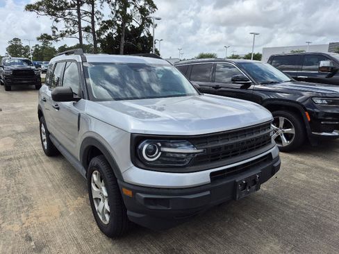 Used 2022 Ford Bronco Sport image 2