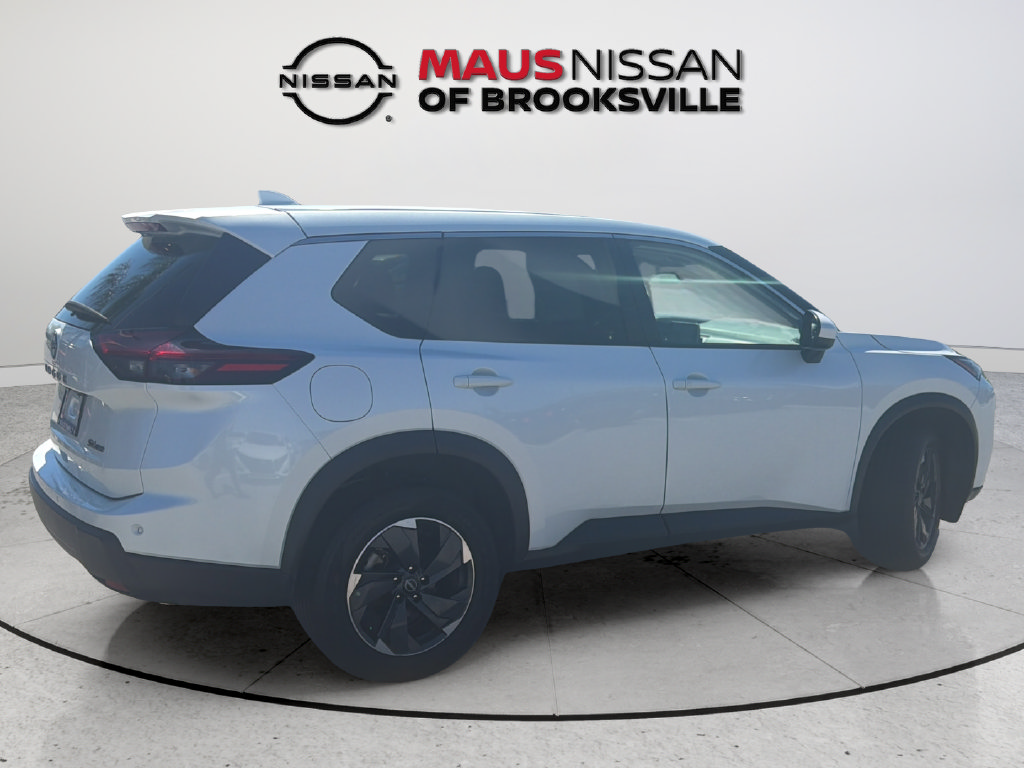 Certified 2024 Nissan Rogue SV AWD/4WD image 12