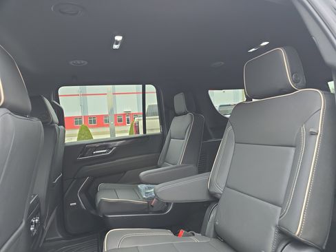 New 2026 GMC Yukon XL Elevation w/ LPO, Floor Liner Package image 14