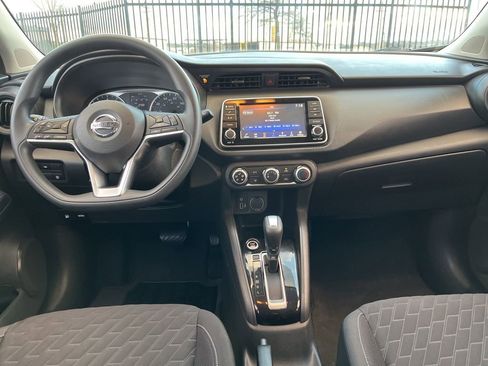 Used 2021 Nissan Kicks S image 15