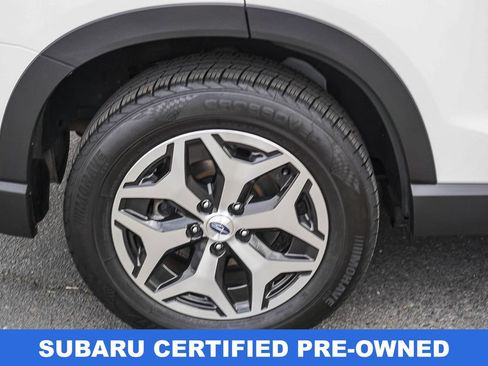 Certified 2023 Subaru Forester Premium AWD/4WD image 8