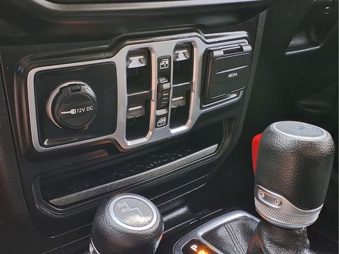 Used 2020 Jeep Wrangler Unlimited Sport AWD/4WD image 20