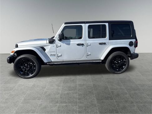 Used 2023 Jeep Wrangler Unlimited Sahara image 2