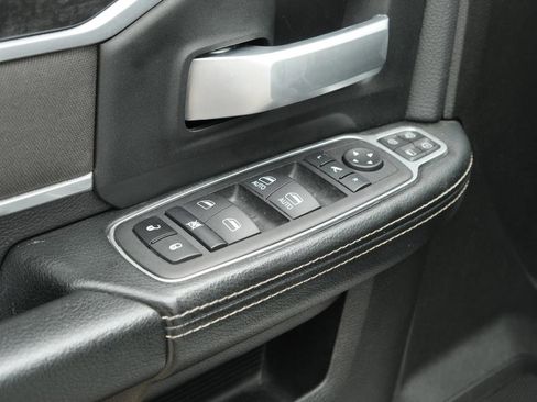 Used 2024 RAM 2500 Big Horn w/ Off Road Package image 6