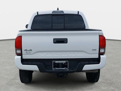 Used 2022 Toyota Tacoma SR image 6