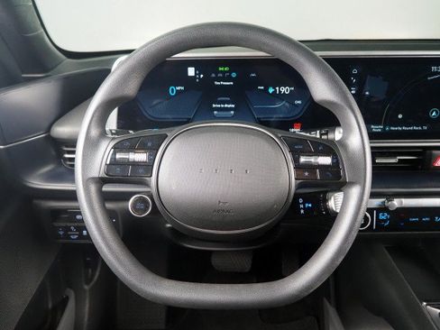 Used 2025 Hyundai Ioniq 6 SE RWD image 16