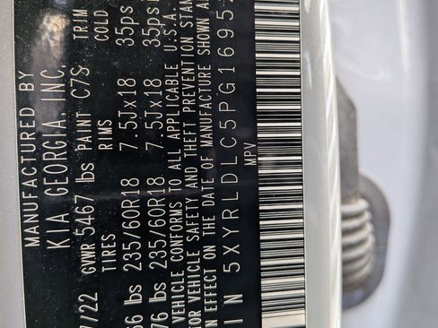 Used 2023 Kia Sorento S image 35