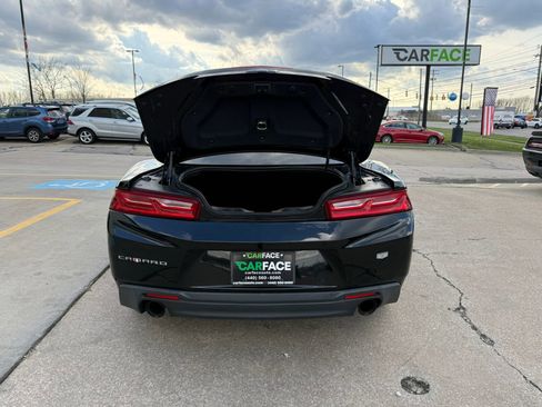 Used 2017 Chevrolet Camaro LT w/ Technology Package image 13