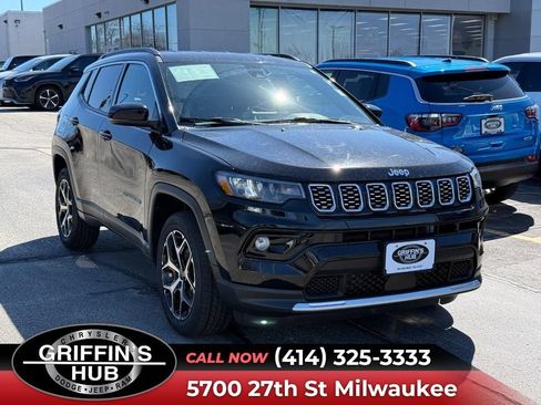 Used 2025 Jeep Compass Limited AWD/4WD image 1