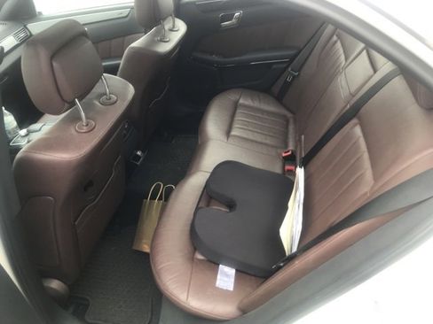 Used 2011 Mercedes-Benz E 350 4MATIC Sedan image 10