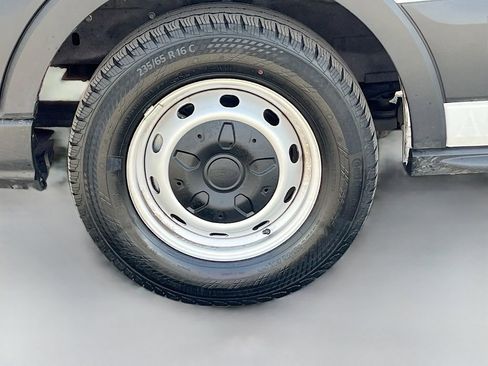 Used 2023 Ford Transit 150 Low Roof RWD image 29