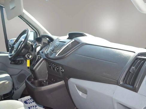 Used 2015 Ford Transit 350 XLT RWD image 18