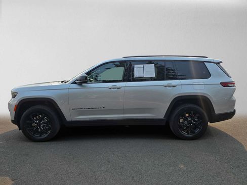 Used 2024 Jeep Grand Cherokee L Altitude AWD/4WD image 6