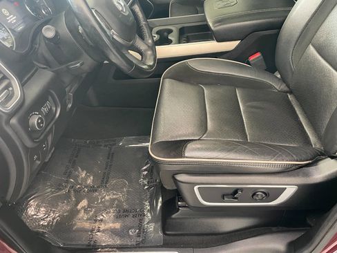 Used 2019 RAM 1500 Laramie w/ Sport Appearance Package image 18