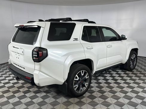 Used 2025 Toyota 4Runner TRD Sport AWD/4WD image 25