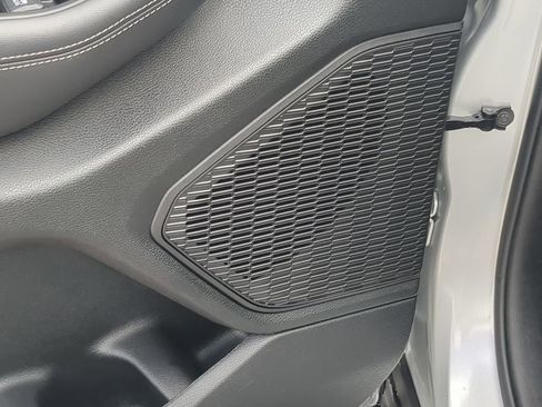 Used 2025 Jeep Grand Cherokee Altitude image 24