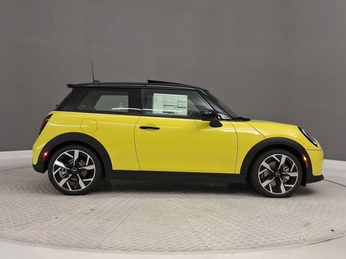 New 2026 MINI Cooper S FWD image 8