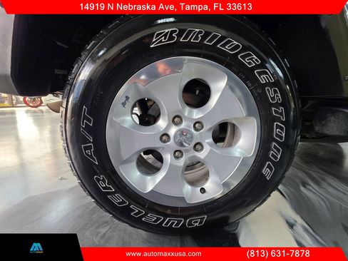 Used 2015 Jeep Wrangler Sahara w/ Connectivity Group AWD/4WD image 36