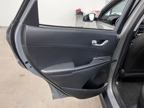 Used 2023 Hyundai Kona SE FWD image 19