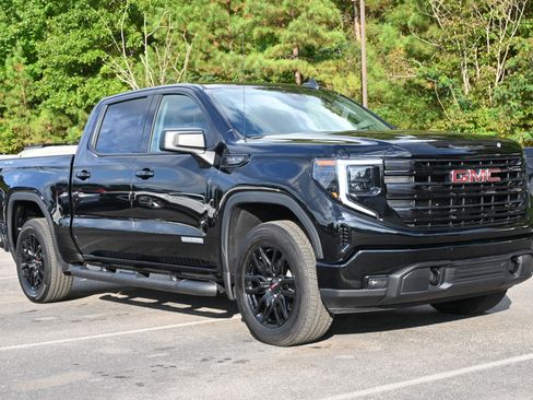 Used 2024 GMC Sierra 1500 Elevation image 12