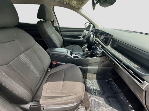 Used 2025 Hyundai Tucson SEL FWD image 29