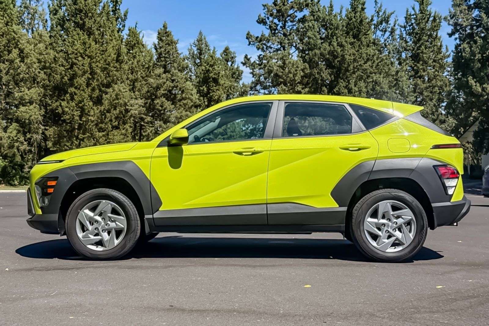 Used 2026 Hyundai Kona SE AWD/4WD image 8