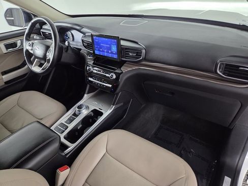 Used 2022 Ford Explorer Limited w/ Equipment Group 301A image 33