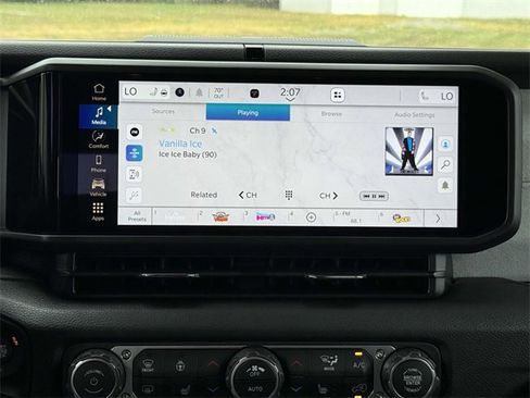 New 2025 Jeep Gladiator Sport image 3